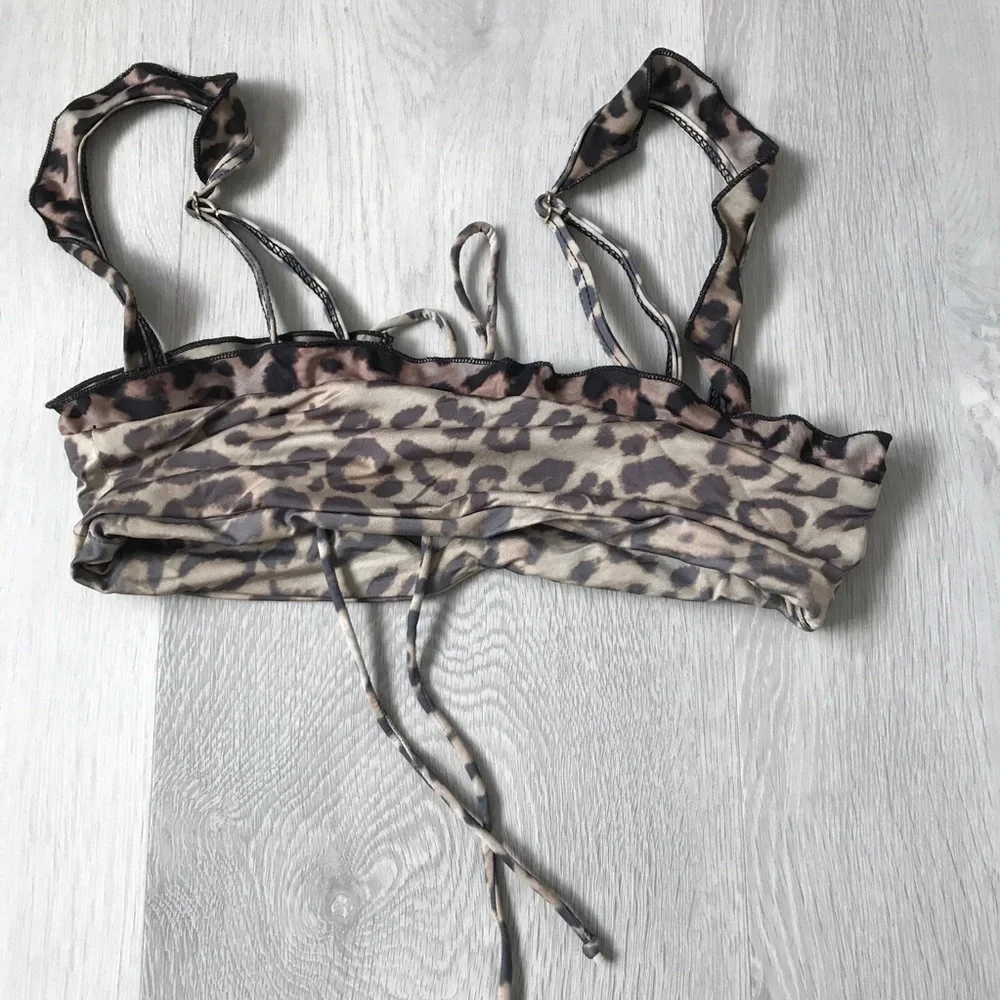 FRANKIES BROWN BIKINI TOP BROWN RUFFLE KEYHOLE FRONT WOMENS SMALL
